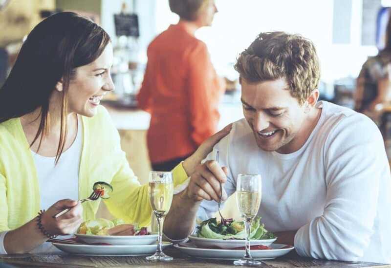 好きな人との食事で好印象を持たれる行動3選【片思い中の大人女子】